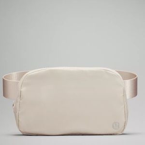 Lululemon Everywhere Belt Bag (Orignal Version) - Opal